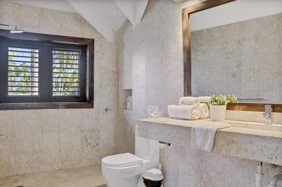 Luxury Villa Photo #47