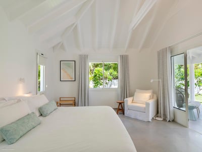 Luxury Villa Photo #33