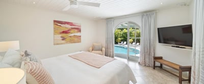 Luxury Villa Photo #23