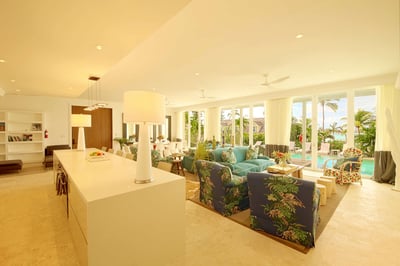 Luxury Villa Photo #7