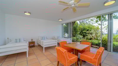 Bedroom 8: Located on a level below the main house. 3 single beds, air conditioning, ensuite ba