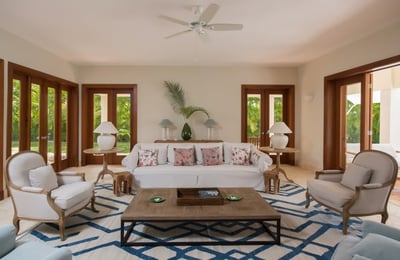 Luxury Villa Photo #12