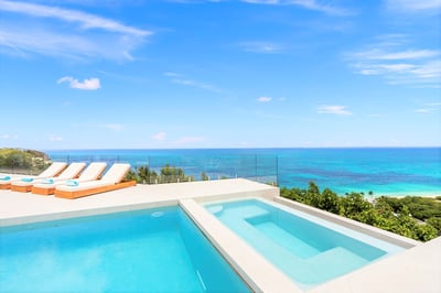 Luxury Villa Photo #5