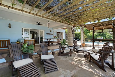 Luxury Villa Photo #14