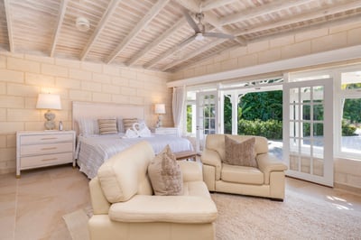 Luxury Villa Photo #46