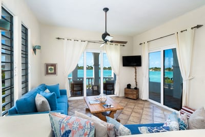 Luxury Villa Photo #18