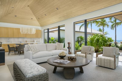 Luxury Villa Photo #11