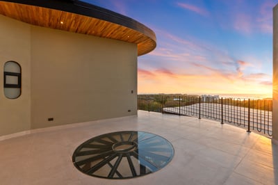 Luxury Villa Photo #28