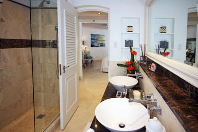 Luxury Villa Photo #10