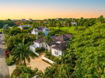 Luxury Villa Photo #11