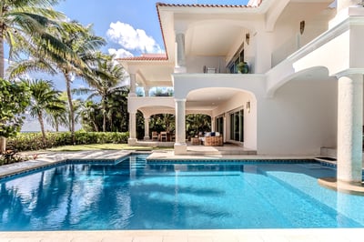 Luxury Villa Photo #2