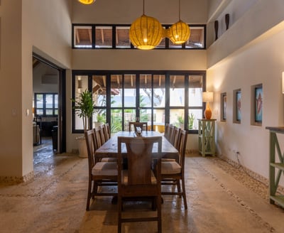 Luxury Villa Photo #38