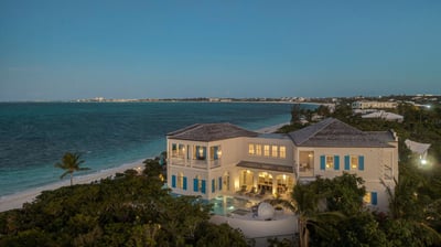 Luxury Villa Photo #15
