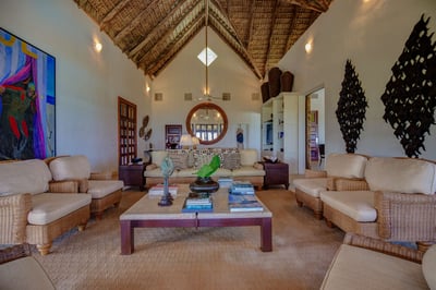 Luxury Villa Photo #21