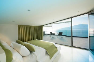 Luxury Villa Photo #20