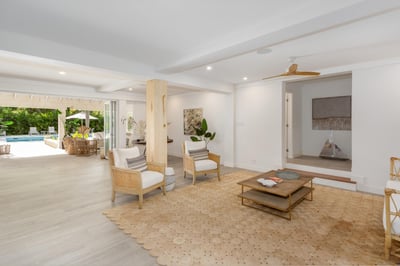 Luxury Villa Photo #15
