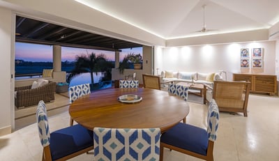 Luxury Villa Photo #16