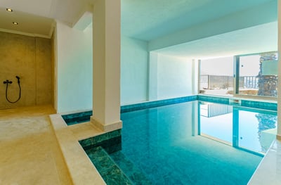 Luxury Villa Photo #16