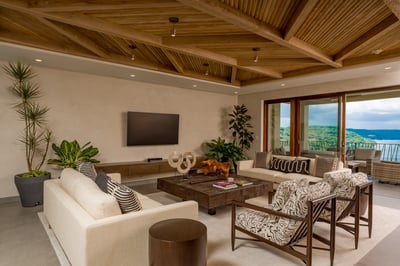 Luxury Villa Photo #3