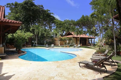 Luxury Villa Photo #3