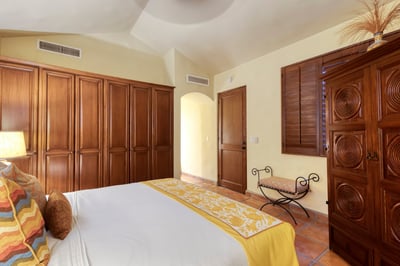 Luxury Villa Photo #51