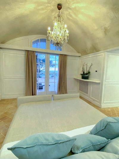 Luxury Villa Photo #32