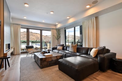 Luxury Villa Photo #2