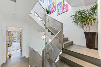 Luxury Villa Photo #26