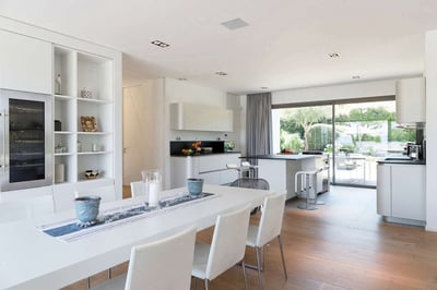 Luxury Villa Photo #16