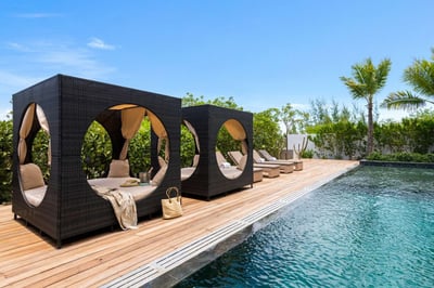 Luxury Villa Photo #7