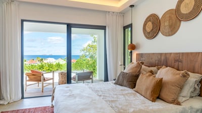 Luxury Villa Photo #30