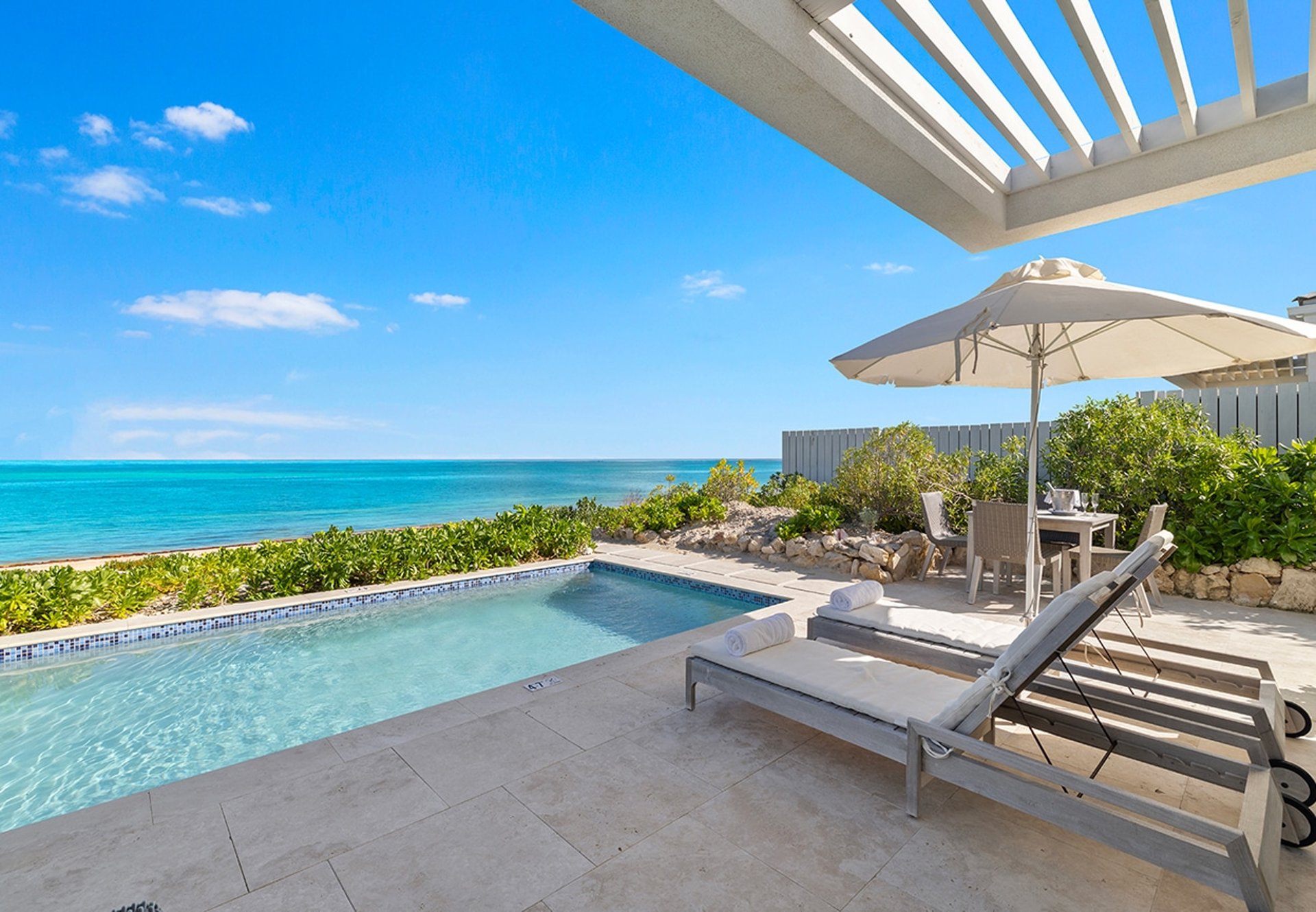 Two Bedroom Beachfront Villa Deluxe - 2