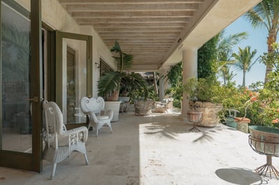 Luxury Villa Photo #42