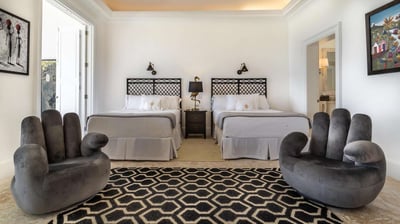 Luxury Villa Photo #22
