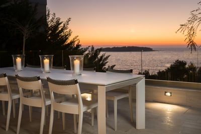 Luxury Villa Photo #7