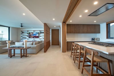 Luxury Villa Photo #8