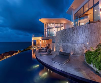 Luxury Villa Photo #24