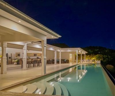 Luxury Villa Photo #14