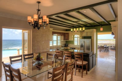 Luxury Villa Photo #9