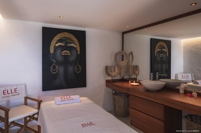 Luxury Villa Photo #25