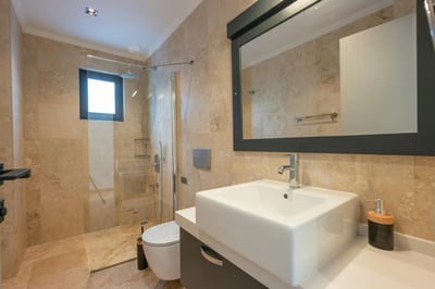 Luxury Villa Photo #44