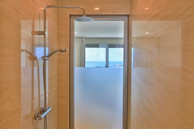 Luxury Villa Photo #32