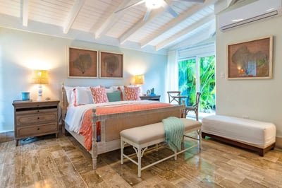 Luxury Villa Photo #21
