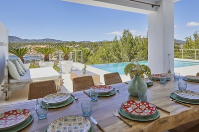 Luxury Villa Photo #4