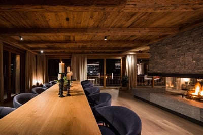 Luxury Villa Photo #2