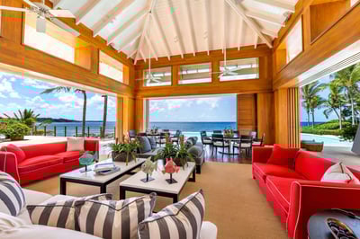 Luxury Villa Photo #18