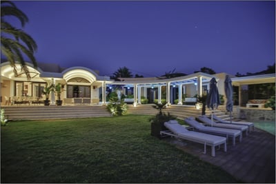 Luxury Villa Photo #10