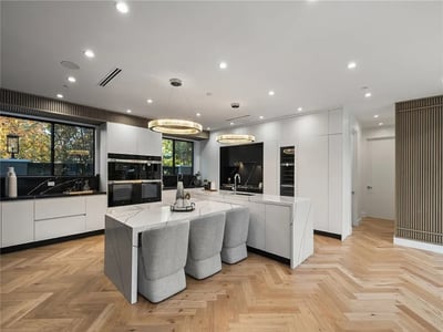 Luxury Villa Photo #19
