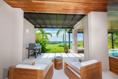 Luxury Villa Photo #3
