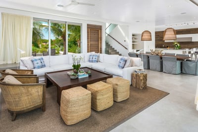 Luxury Villa Photo #18